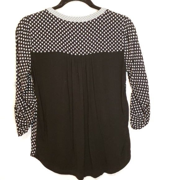 Skies Are Blue | Embroidered Boho Blouse - Picture 2 of 4